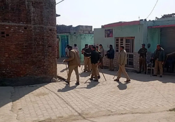 हरिद्वार: किशोरी को भगाकर ले गया दूसरे समुदाय का युवक… हुआ पथराव, दस घायल, कई थानों की फोर्स पहुंची